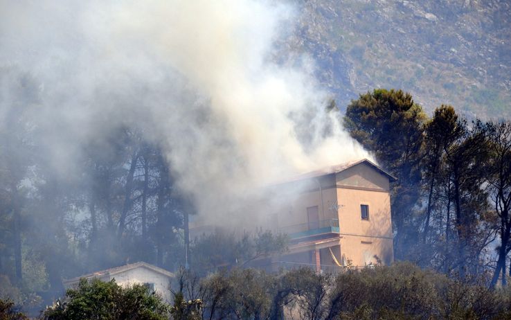 I roghi metafora della Sicilia